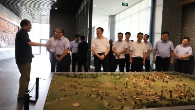 省市委改革辦來(lái)金彩山酒業(yè)調(diào)研