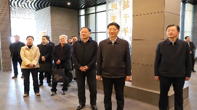 泰安市政協(xié)蒞臨公司開(kāi)展"強(qiáng)化品牌建設(shè)?推動(dòng)老字號(hào)創(chuàng)新發(fā)展"專題調(diào)研